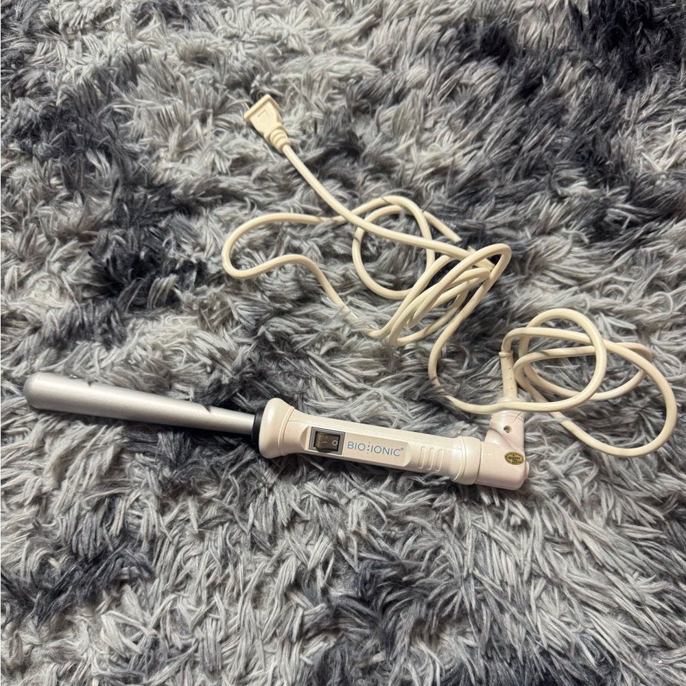 Bio Ionic Curling Wand - White